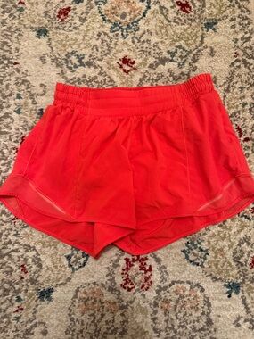 Lululemon Hotty Hot Shorts 4”